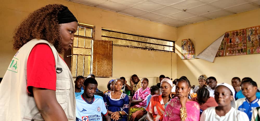 tunawezacongo's tweet photo. 🎯 Dans le cadre du projet #MonDroitMaSanté, SJS a sensibilisé 50 jeunes filles (20–24 ans) à MASINA ce 30/09, autour du droit à l’avortement selon le #MaputoProtocole et de la santé sexuelle et reproductive. Objectif : réduire les avortements clandestins. #28Septembre #DSSR #Pourquelechoixdelajeunessecompte