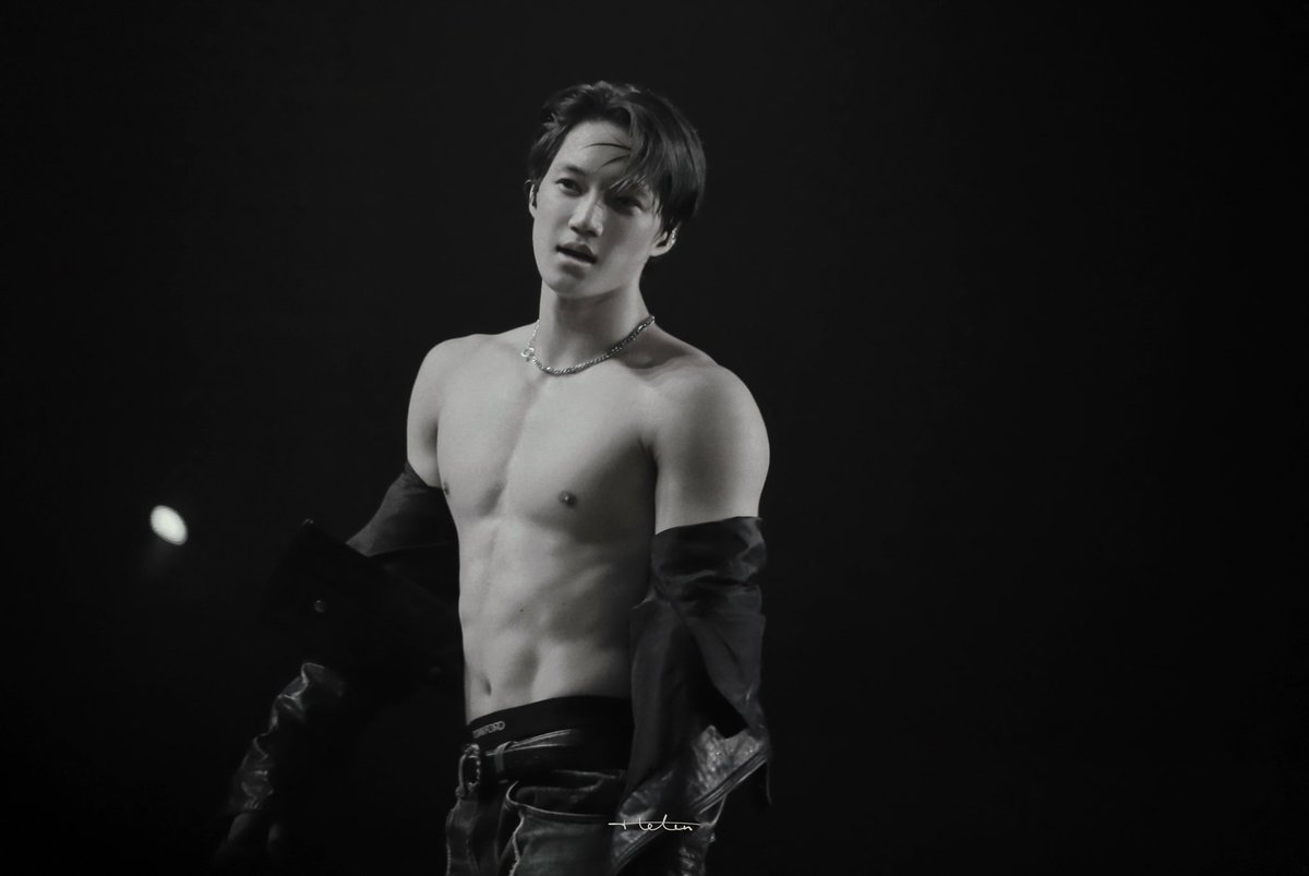 helendongsj's tweet photo. #KAI_KAION_ENCORE_DAY2 
#카이온_앙코르_너무햄보케 
#KAI #Jongin #KAION
#KAION_ENCORE_IN_SEOUL https://t.co/yoqMwvZCaq
