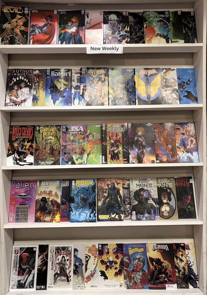 Stronghold Collectibles tweet media