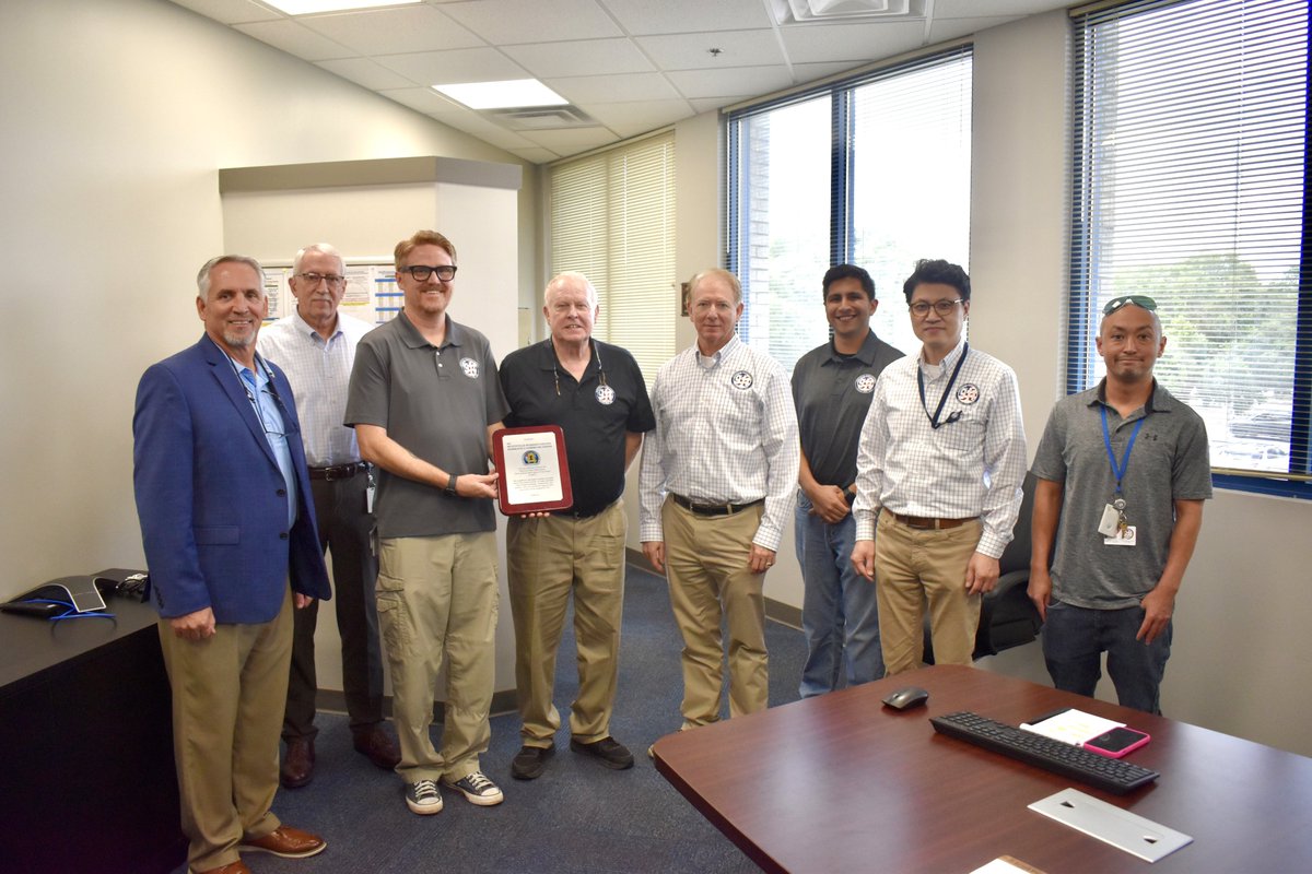 We would like to thank the Huntsville-Madison County 911 Center for all they do to keep our community safe.👏

Last week, we had the honor of presenting them with a plaque of appreciation for their vital role in reducing crime &amp; keeping #Huntsville safe!📞🚓