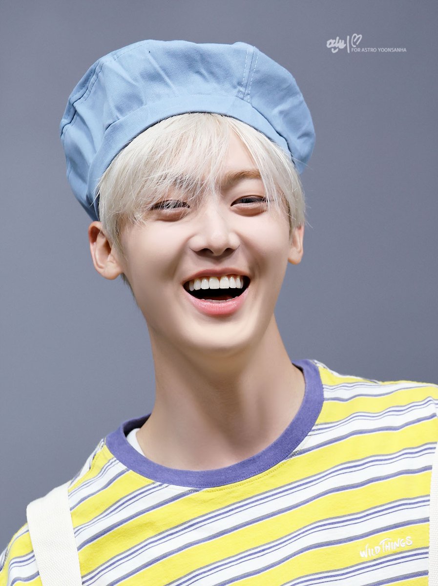 250926       
 
니가 웃으면 나도 좋아💛
우리 막냉이가 이렇게 환하게 웃는 날만 가득하길 
나는 매일 기도해 🙏🏻

#윤산하 #YOONSANHA #ユンサナ #아스트로 #ASTRO #윤산하로_물들어