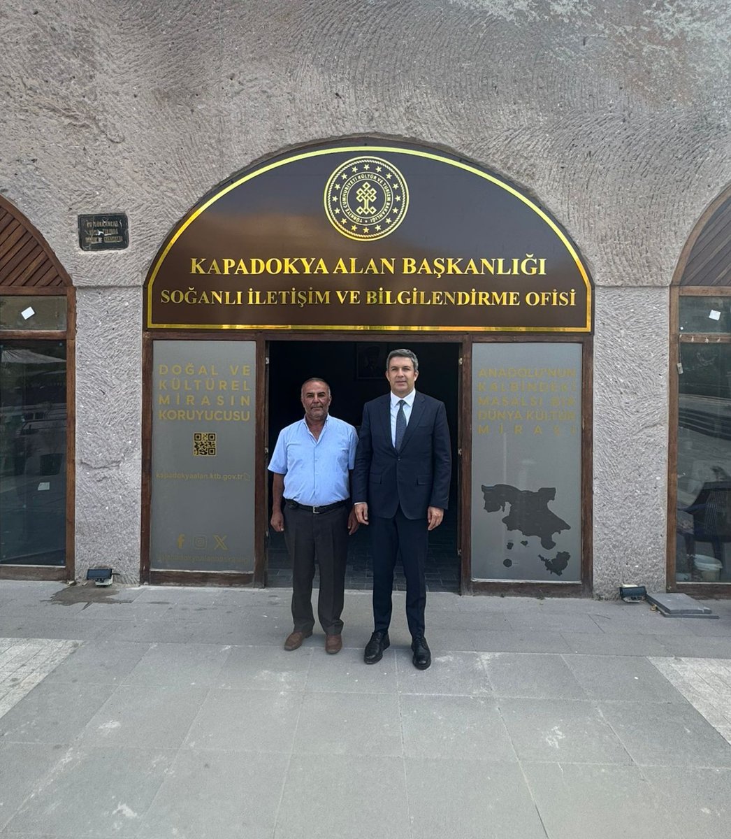 Kapadokya Alan Başkanımız Cem Aslanbay, Soğanlı İletişim ve Bilgilendirme Ofisi’nde Soğanlı Muhtarı Mustafa Ablak ile bir araya gelerek bölgenin ihtiyaç ve sorunlarını istişare etti.

#Kapadokya #Soğanlı