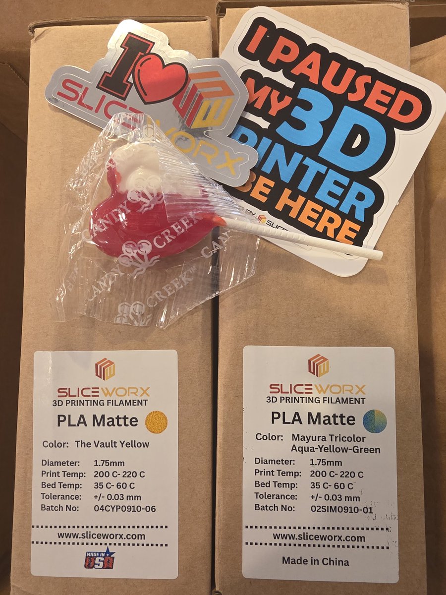 hfoster52's tweet photo. @SliceWorx3D got my #slicebox awesome colors. https://t.co/MJo4EPO9yG