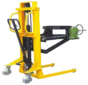 IHSCOMPANY1's tweet photo. ¡Control total de tambos! 🥁 El elevador y volteador hidráulico VI35 de Trans-Pallet (con IHS) maneja hasta 350 Kg y eleva casi 2 metros, ¡todo manual! Control preciso para tu seguridad. #IHS #VI35 #VolteadorHidraulico #Logistica https://t.co/NNrsdm2qwy
