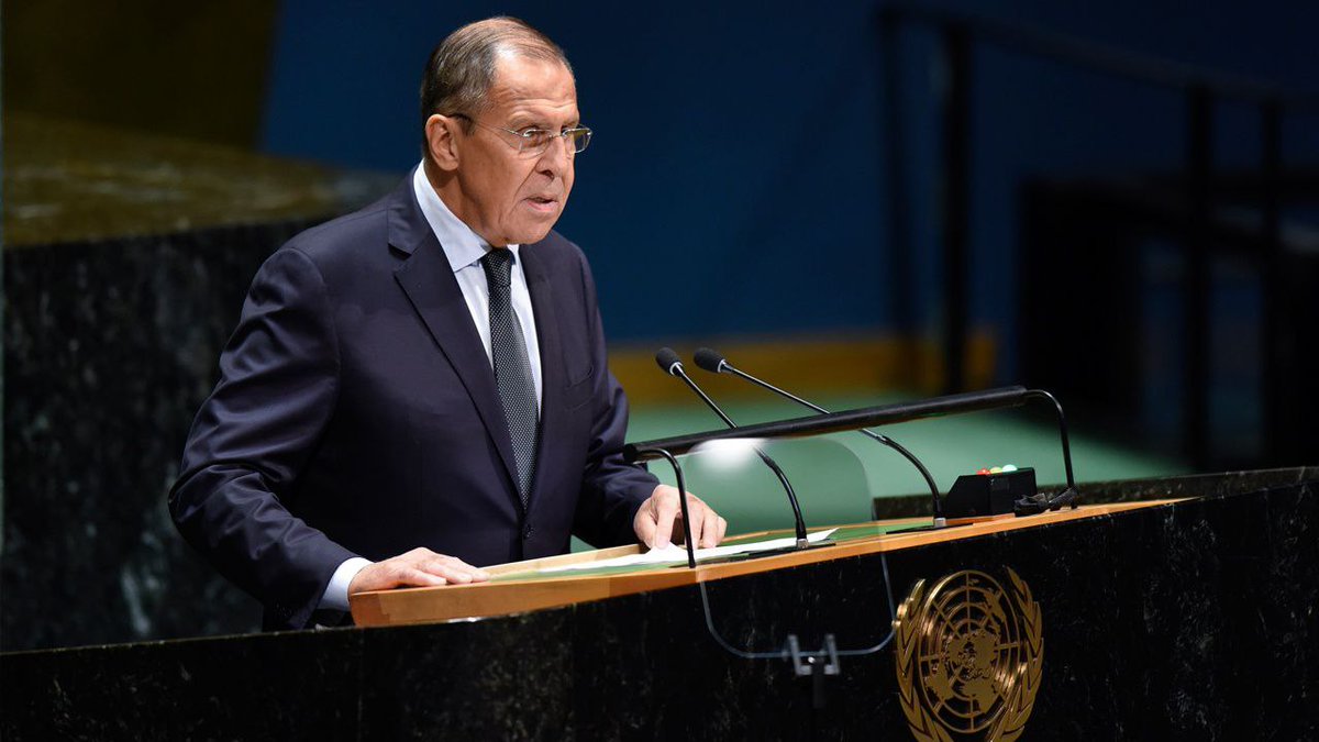 El Ministro de Asuntos Exteriores de Rusia Sergei Lavrov propuso trasladar la sede de la ONU a Sochi.
Sería dar un paso hacia la democracia y en la dirección correcta para rescatar a la ONU y poder liberarle las ataduras actuales para actuar vs la impunidad del imperialismo.