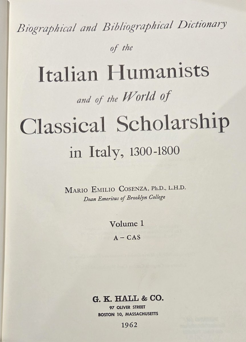 AntigoneJournal's tweet image. This is a pretty wild set: a dictionary of Italian humanists, made up by reproducing 70,000 manuscript slips, with 18 per page. Weighs about the same as a Nissan Micra.