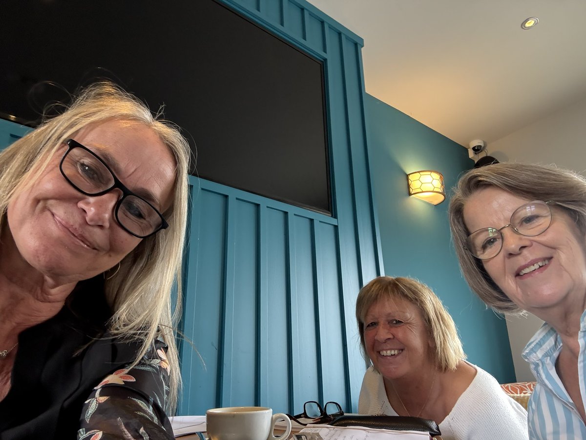 Enjoying a strategy afternoon <a href="/Swan/">Swan</a> &amp; Salmon Pub &amp; Kitchen talking all things pr, marketing and comms <a href="/newarkemmaus/">Newark Emmaus Trust</a>