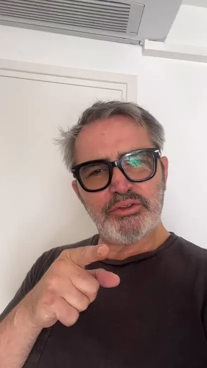 Ultras du PSG <a href="/arnaud_henriet/">henriet arnaud</a> a donné un interview à <a href="/FaridRouas/">Farid Rouas</a> #PSG 

👉👉 instagram.com/p/DPPGZBvjapQ/