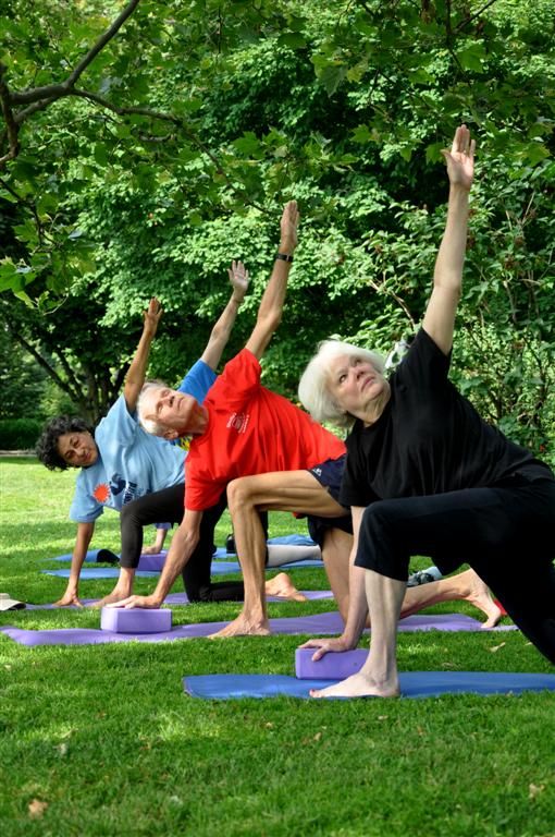 yoga99477's tweet photo. Yoga🕉 para a Melhor Idade
Feliz Dia do Idoso https://t.co/1PMdhu0ZJB