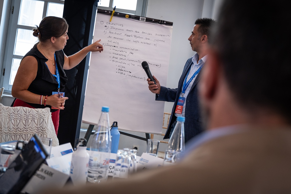 WHO_Europe's tweet photo. Guided by the Refugee and Migrant Action Plan 2023-2030 to ensure they are included in universal health coverage, participants will discuss:

🟦resilient health systems
🟦noncommunicable disease management &amp; prevention 
🟦human resources for health

▶ https://t.co/8QsTUOHgvd https://t.co/Wz8V36pc9N
