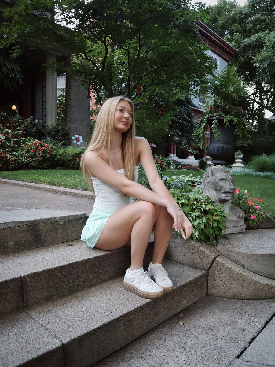 Isabell47347380's tweet image. Good morning, a day enjoying the fresh air, waiting for someone to invite me out for a drink🧋💪
#HelloNewDay #PositiveEnergy