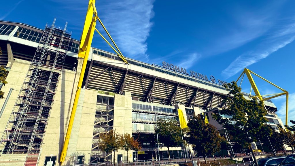 Angekommen am geilsten Stadion der Welt 💛 <a href="/BVB/">Borussia Dortmund</a>
#BVB #BVBATH #UCL