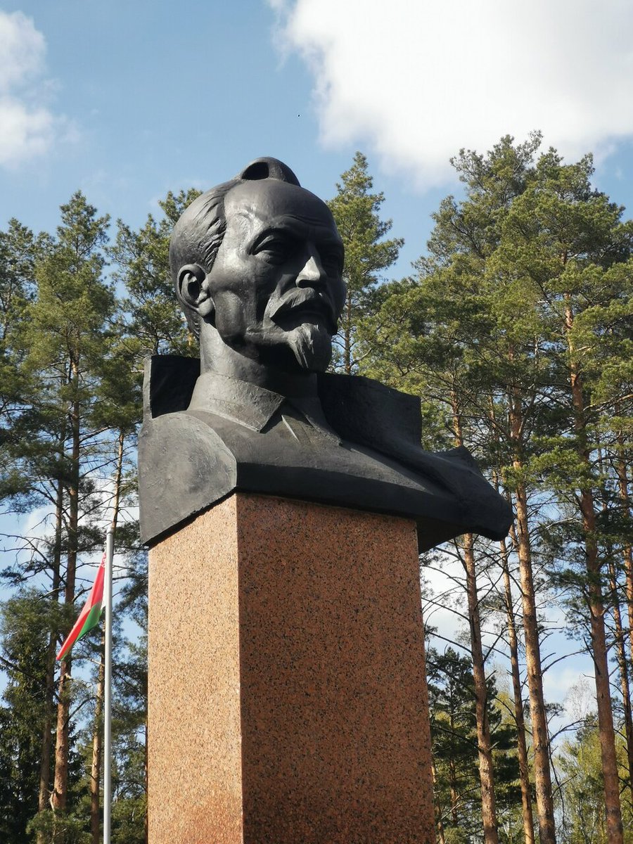 The Dzerzhinovo Estate Museum, located in the beautiful pine forest of Nalibokskaya Pushcha, is the birthplace of Felix Dzerzhinsky, nicknamed Iron Felix, one of the leaders of the October Revolution in Russia and founder of the Soviet secret services