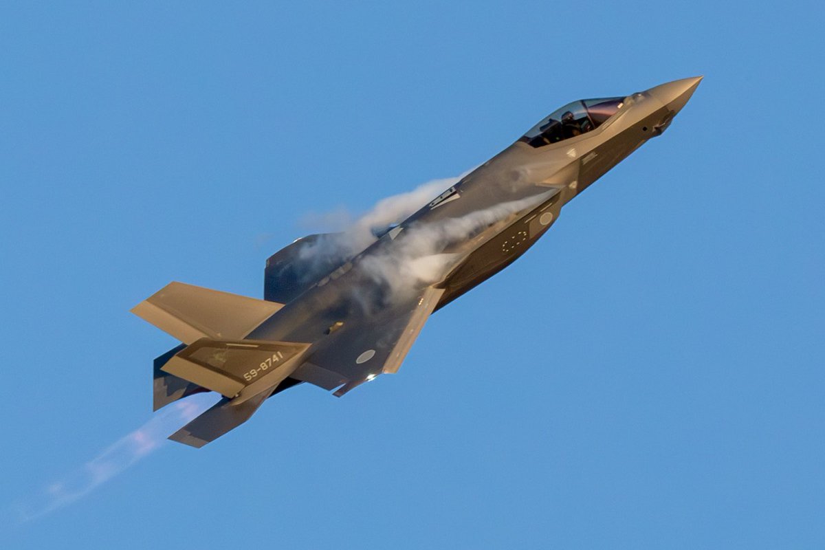 HELM_R62's tweet photo. October 1, 2025
Japan Air Self-Defense Force
Komatsu Airbase
(KMQ/RJNQ)

たまたま平日休みがあり、当日にはど���しても参加出来ないので弾丸で参加しました
なかなか難しい、、、
来年また頑張ります https://t.co/PDrX9mQv3w
