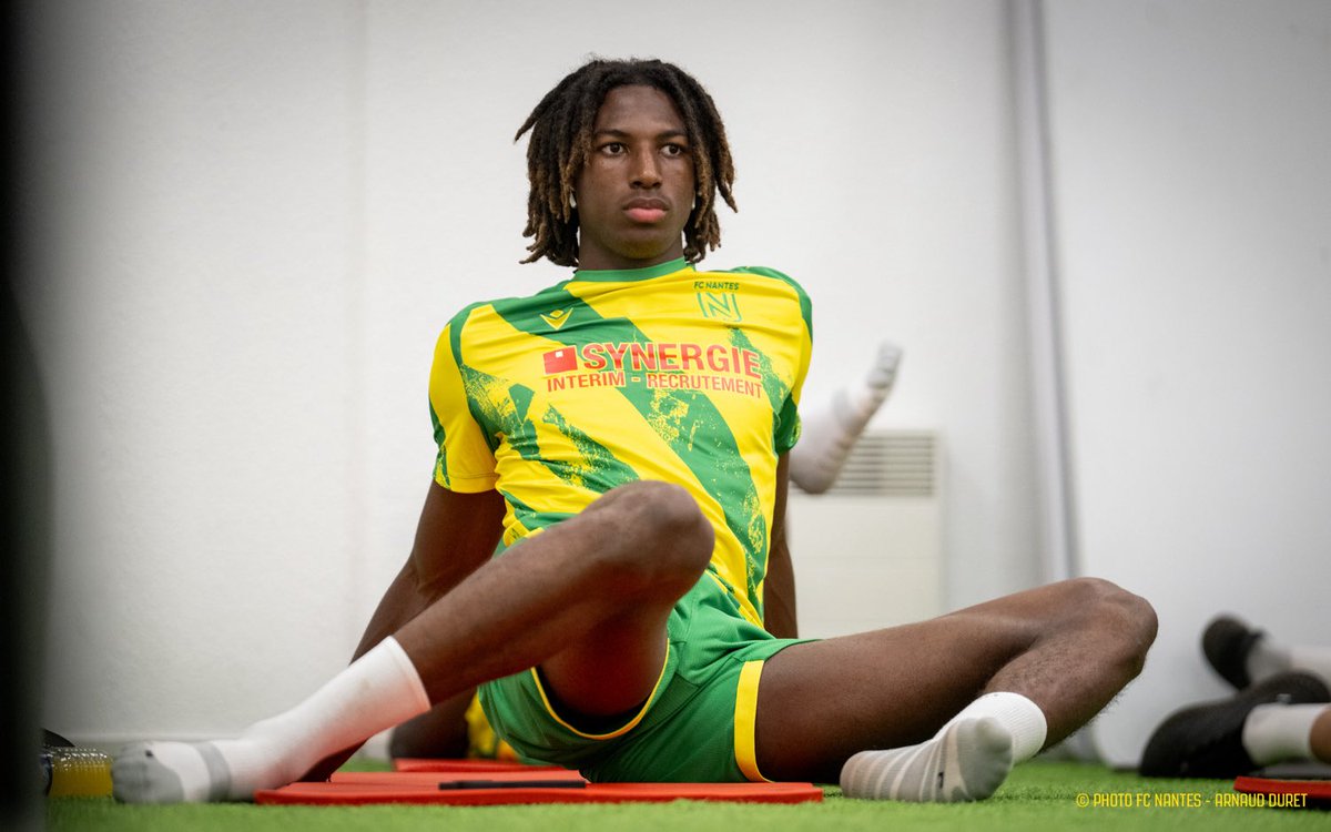 Ablinhoo's tweet photo. INFO @lequipe 

Tylel Tati a signé son premier contrat pro au FC Nantes. Contrat jusqu'en 2029 assorti d'une option le prolongeant d'une année supplémentaire.

Très bonne nouvelle 🔰 https://t.co/DfpZ5te4DE