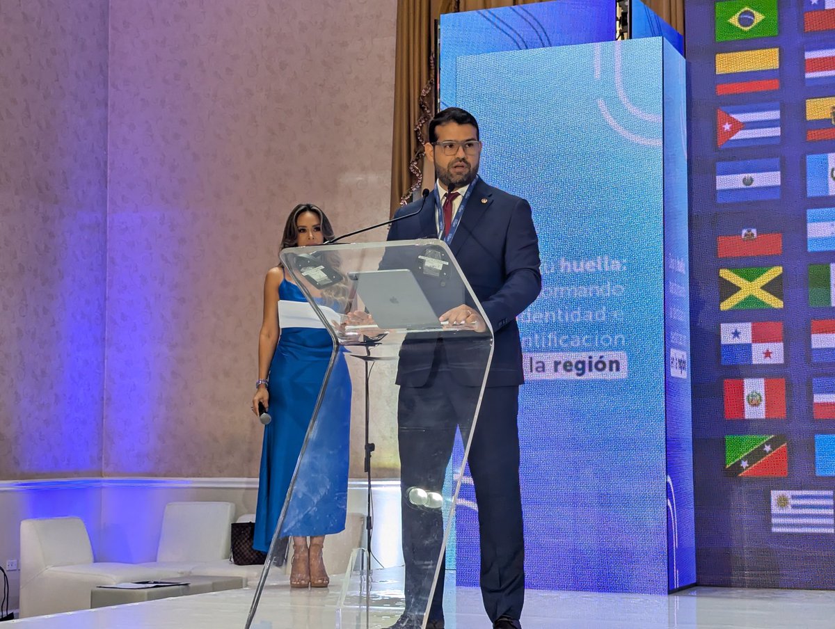 CLARCIEV tweet media