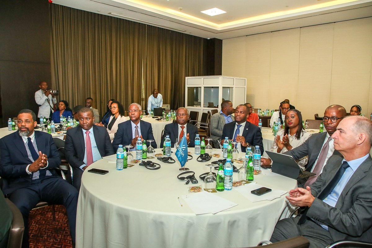 UNDPAngola's tweet image. At the opening, UNDP 🇦🇴 RR , Denise António stressed:

💹“Diversifying beyond oil, building resilience &amp;amp; protecting natural wealth require new investment pathways. Sustainable finance helps Angola meet climate commitments for future generations.”

#PISTA #FinanceForDevelopment