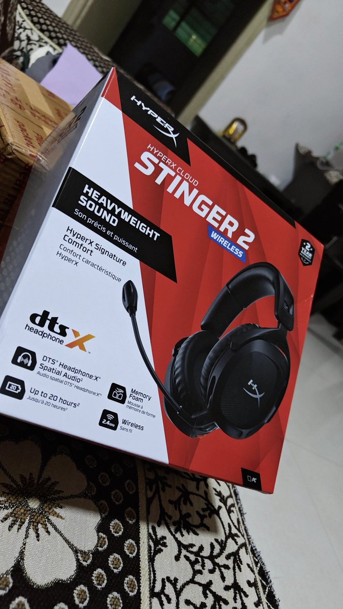 TheJenilDGohel's tweet photo. 😭✨ Finally got my hands on the HyperX Cloud Stinger 2 Wireless and bro… I’m literally crying but with a smile 😭💜

From scuffed budget headsets to THIS beast with DTS:X surround, memory foam comfort &amp; 20hr wireless gaming… Dreams do come true 🥹🎧🔥
@HyperX #HyperX https://t.co/3lVAN6N56D