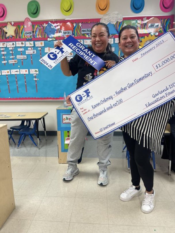 Karenbella2020's tweet photo. Today’s Social Media Challenge “GEF” #GISDUnmatched
#GEFEmployeeGiving #GISDPreK @CES_Cardinals @Victori51986943 https://t.co/AJzUUYyvGy