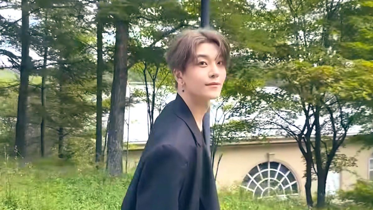 𝚈𝚄 tweet media