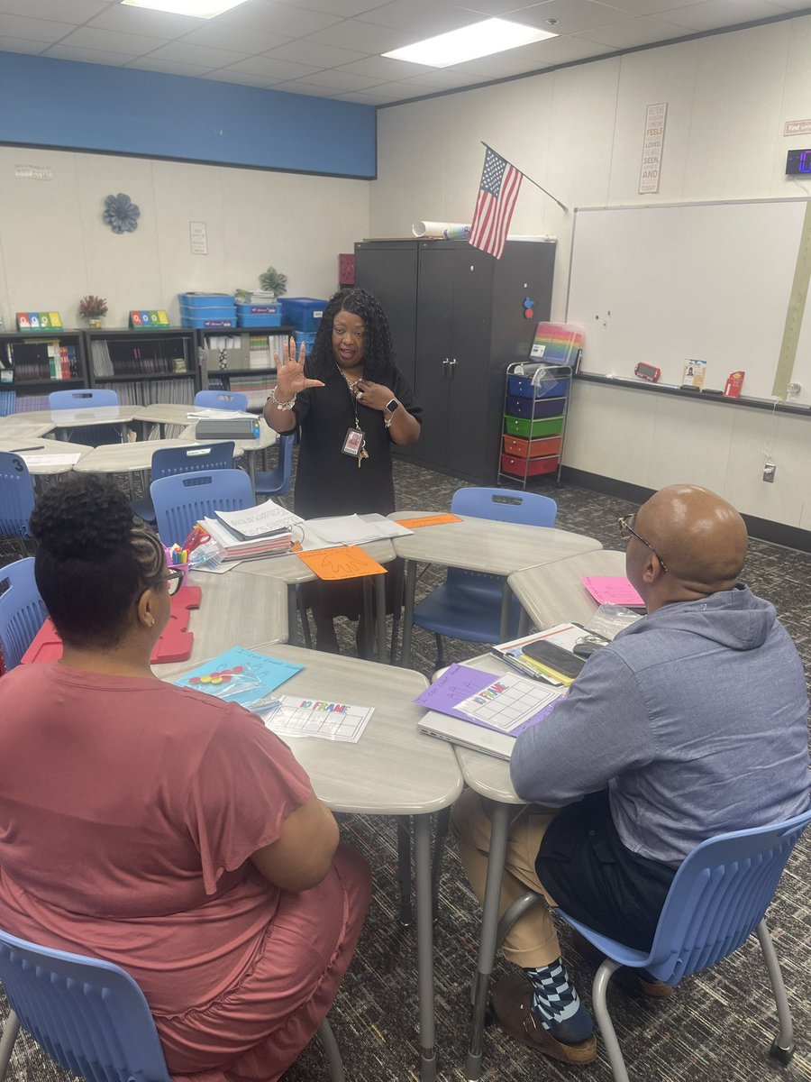 S_Rod33's tweet photo. @RGE_Rangers Shoutout to Ms. Jackson for rocking Wednesday โWins-dayโ! She led a small group at bat on counting forward & backward using math tools. Way to go! @carloslewisjr @FortBendISD @FortBendISDSupt #LevelUp #RidgeGreat #AtBat https://t.co/C9iyWV52uY
