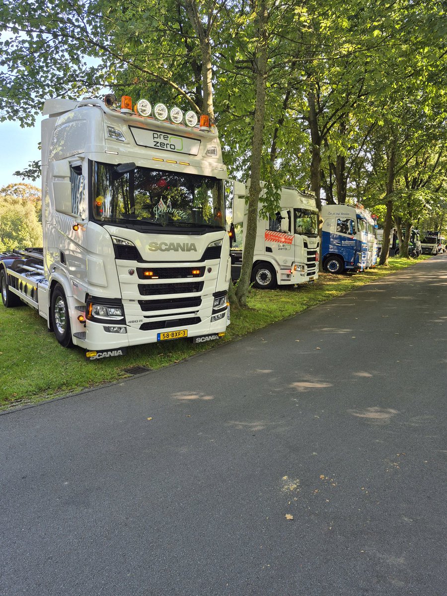 Vandaag afscheid genomen van een goede collega. Was een mooie, indrukwekkende dienst. Hier bleek weer, hoe geliefd deze man was. Rust zacht Klaas Hendrik