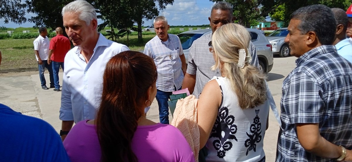 El Primer Secretario del Comité Central del Partido y presidente de la República Miguel Díaz Canel Bermudez chequea el desarrollo de los programas económicos y productivos en la provincia de Camagüey