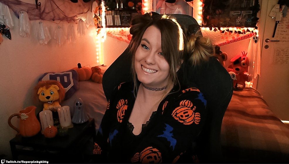 🎃MY SPOOKTOBER 2025 EVENT HAS STARTED!🎃
- BUNCH OF SCARY GAMES ALL MONTH, GIVEAWAYS, COSTUMES AND MORE!!

Come say hi - Twitch.tv/Superpinkykitty