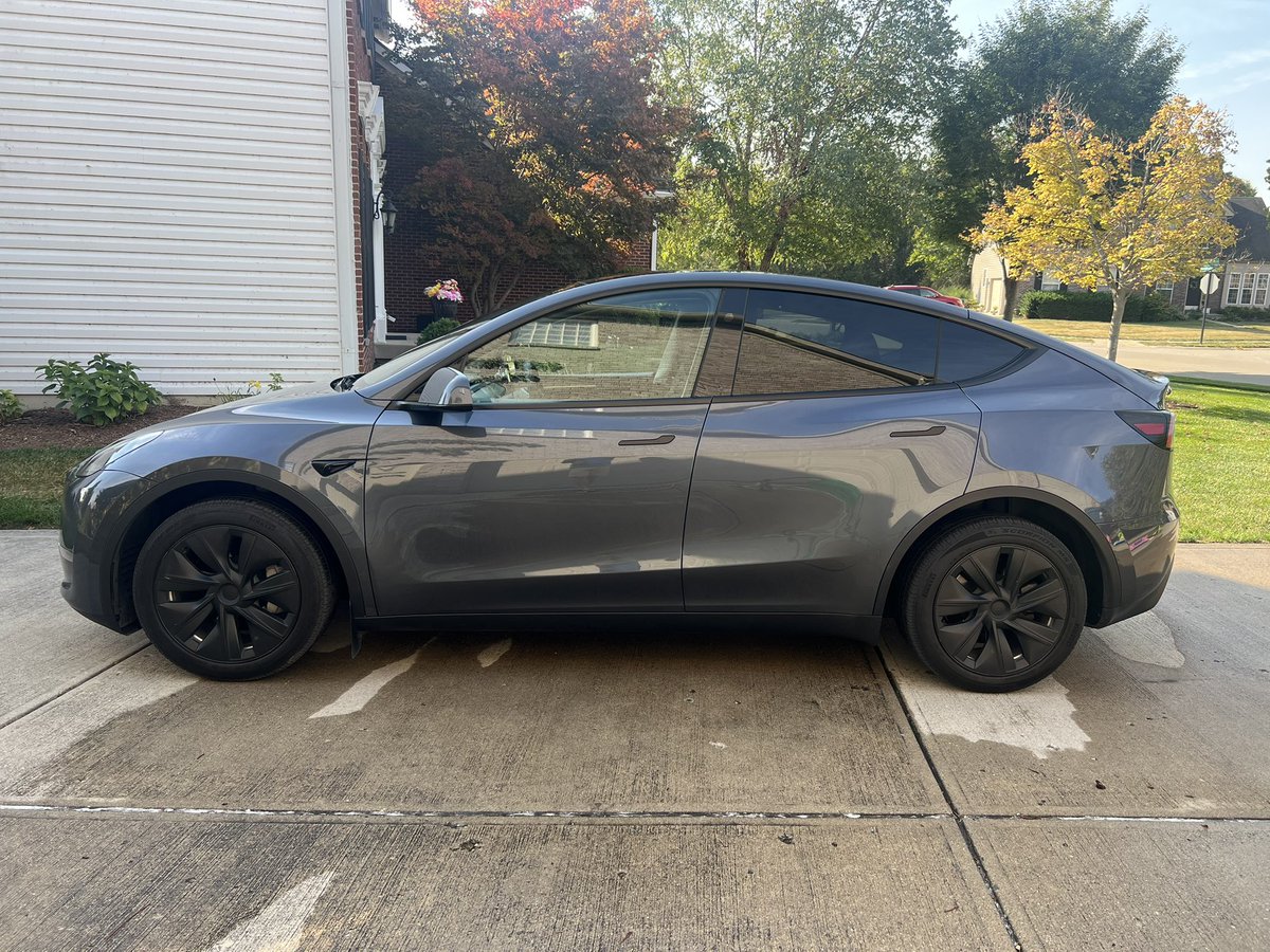 If anyone missed the EV tax credit I’m selling my 2023 HW4 Model Y with Acceleration Boost.  $29k, 47,500 miles.

cars.com/vehicledetail/…