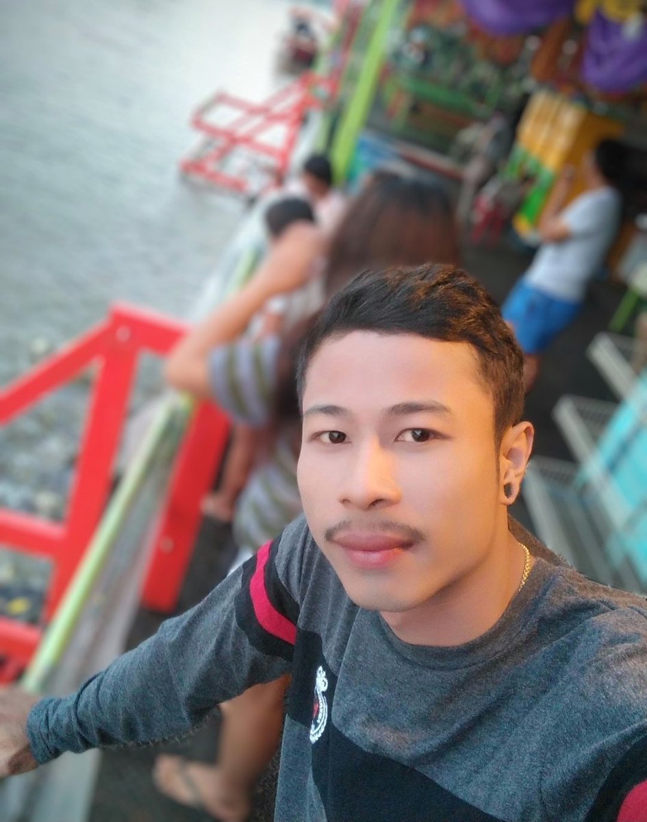 Jonraluk1's tweet photo. เหงาๆสาวๆอยุ่ไหน🤣 https://t.co/gQfisvfaZR