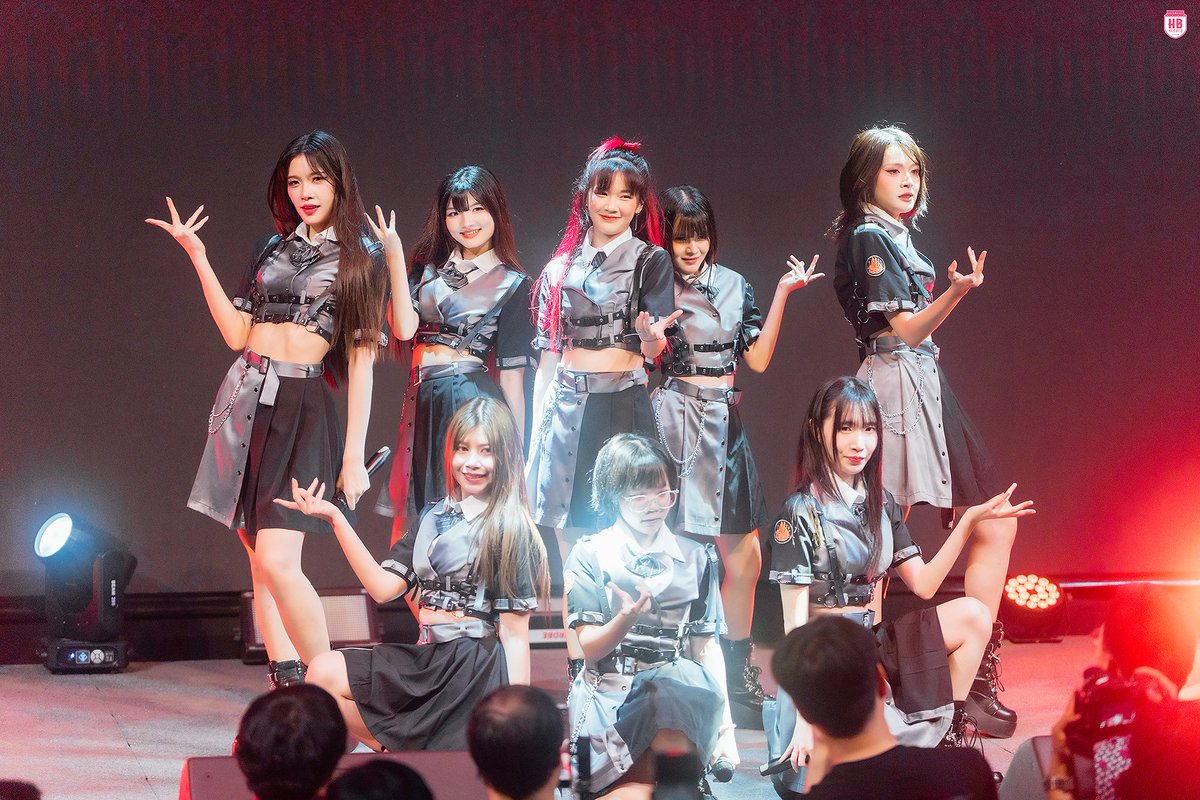 ☁️💞 HatoBito
: ภาพบรรยากาศงาน :

27/09/2025
✨ Declaration of Civil War HatoBito Special Song &amp; ANGeVIL✟ New Single ✨
📍 Lido Connect

˚ʚ♡ɞ˚--------------------˚ʚ♡ɞ˚

: SNS :
▶ opl.to/hatobito

#HatoBitoYumeDakeMottaMamaDe #HatoBitoFlickeringLight #HatoBito