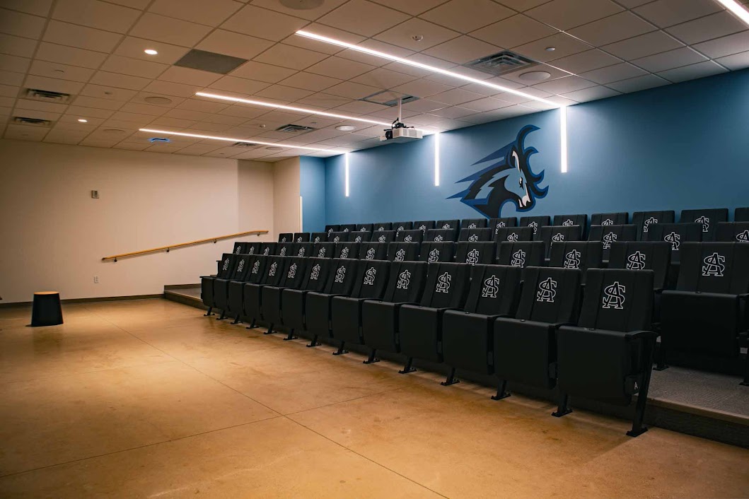From innovative training spaces and spacious athletics facilities, to gathering spot go-to's where  students study and connect, Highlander Hall is starting to feeling a lot like home. 

Learn more at raisetheroof.sasaustin.org

Photos by Carl L. '26 and Cash K. '28