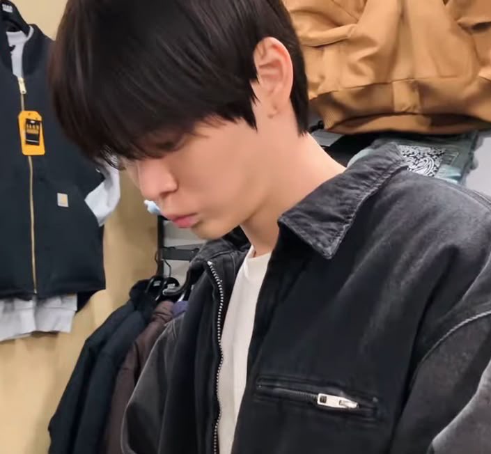 พี่หินผมดำ 🔛🔝