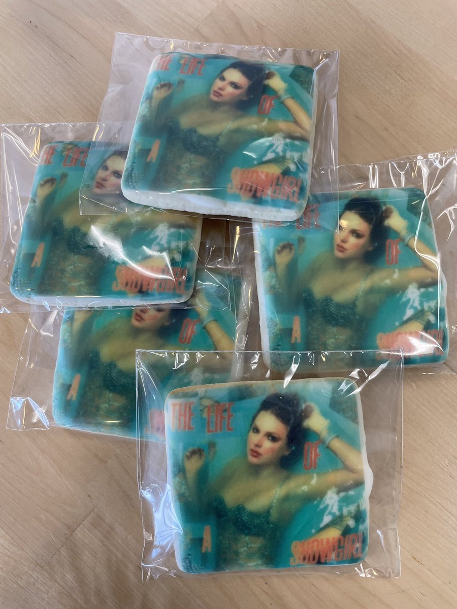 A little release week sweet treat 👌🏼 <a href="/taylorswift13/">Taylor Swift</a> <a href="/taylornation13/">Taylor Nation</a> #TSTheLifeofaShowgirl