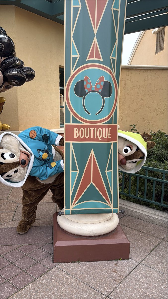 DisneyWorldJp's tweet image. 🆕ウォルトディズニースタジオにて”ディズニーアドベンチャーワールド”コスチュームのチップとデール登場✨