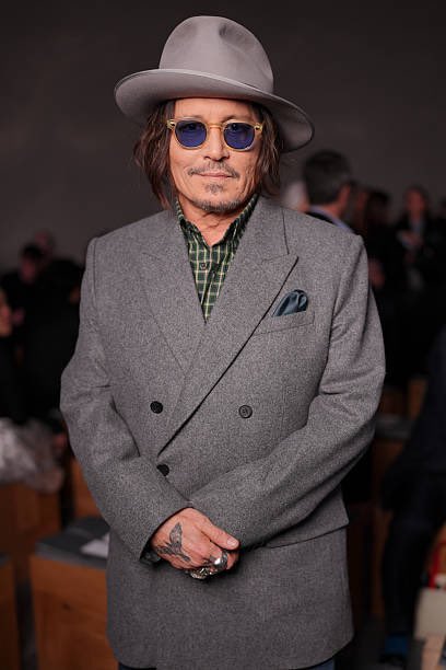 Central Johnny Depp tweet media