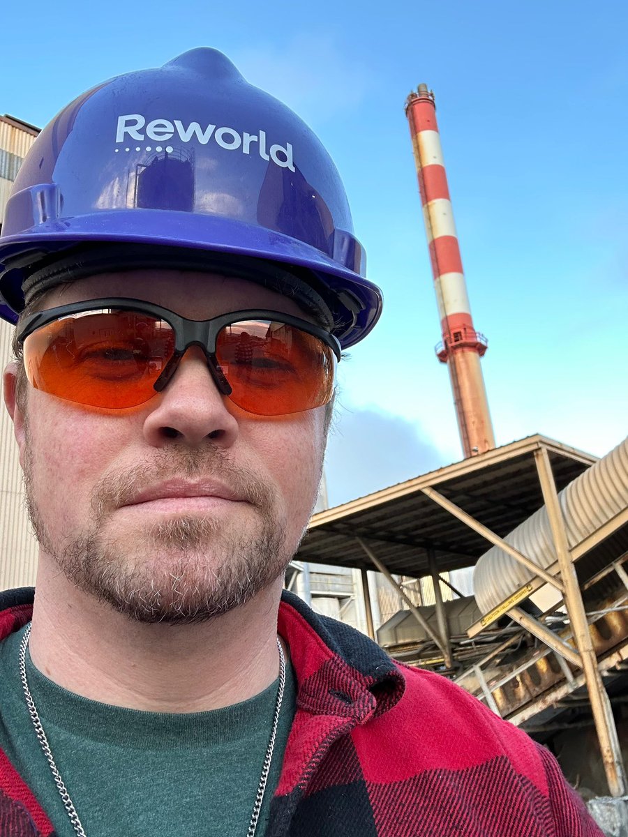 ConcentricDao's tweet image. Big moves are happening!

Our Chairman @jgsENERGY and International Ambassador @BurgherLuke were on-site at ReWorld/Covanta plant in Oregon — a location with special significance since Garrett actually helped set this plant up 38 years ago.

Now, the tables are turning. The…