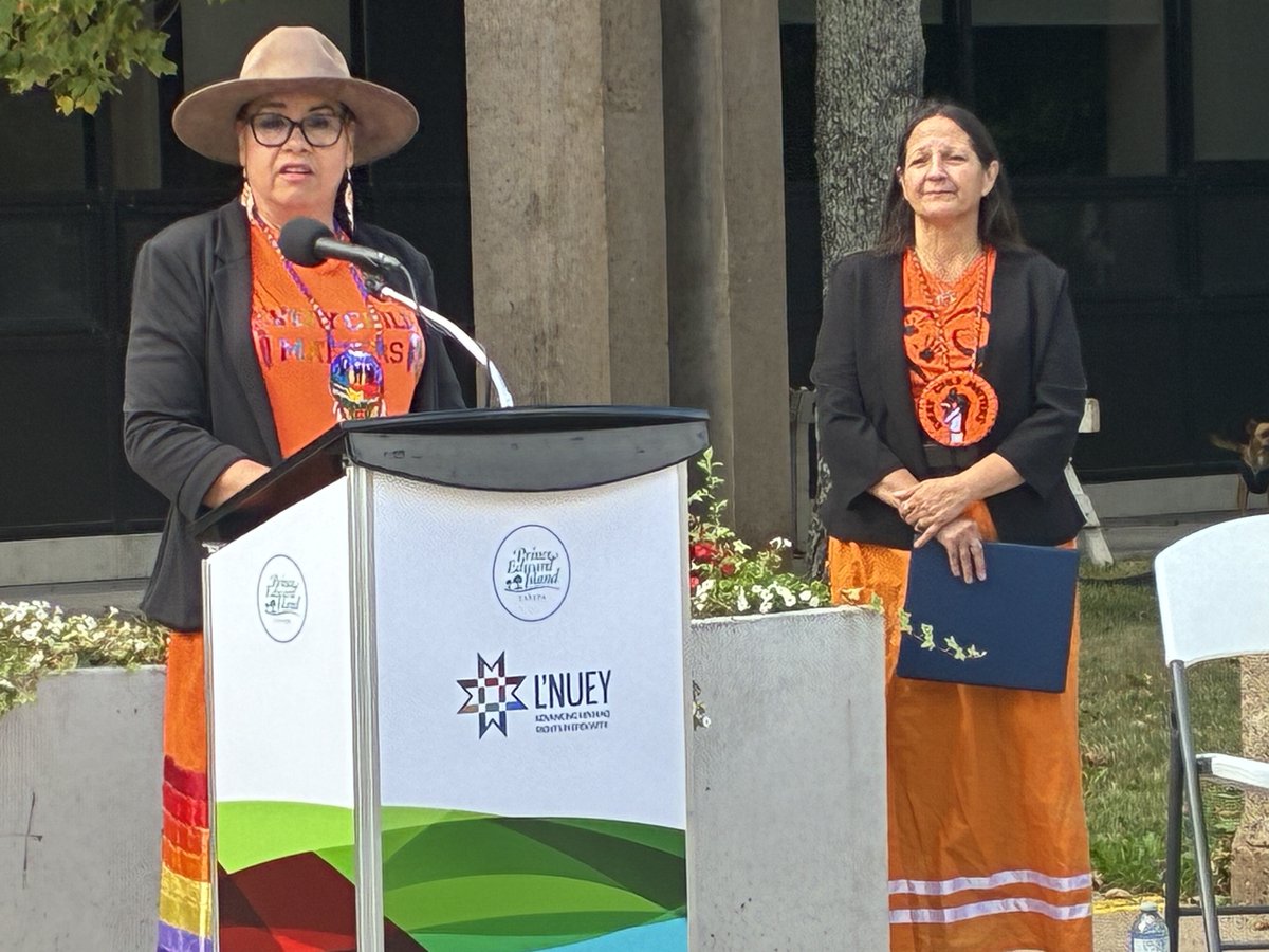 PEIGuardian's tweet image. 'We are standing together': Hundreds gather in Charlottetown to honour residential school survivors

#truthandreconciliation #pei 

Read more ⬇️
saltwire.com/prince-edward-…