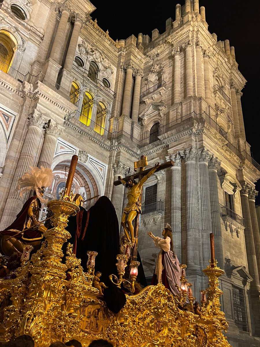 🌹MIÉRCOLES DEL SEÑOR🌹

“El Miércoles es día de detenernos, mirar nuestra vida y pedir al Señor que limpie nuestro corazón.”

#SomosSangre #MercedariodeSanFelipe #ElSeñor #CofradíasMlg 
@archisangre <a href="/AmVeracruzCamp/">La Vera Cruz de Campillos</a>