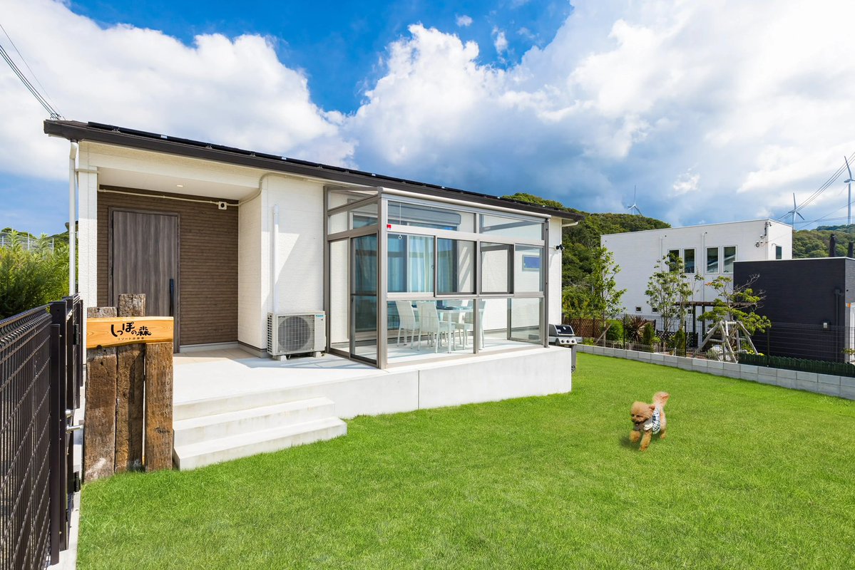 tailforest_srhm's tweet image. 🐶 The ultimate vacation for you &amp;amp; your pup! 🌊

Run freely in a private dog park, stay in a luxury cottage, and enjoy premium pet services in Shirahama! ✨

Reserve now for an unforgettable experience!

#LuxuryTravel #DogLoverParadise