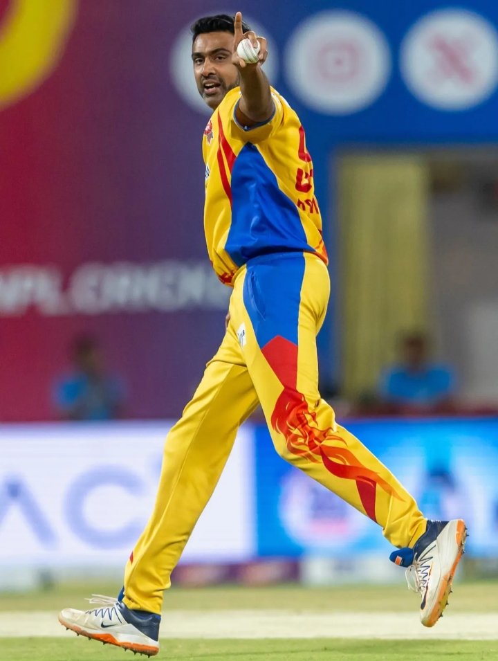cricinsights1's tweet photo. 🚨 ILT20 Auction Shock! 🚨
Ravichandran Ashwin ❌ Unsold in the 1️⃣st Round 🥺
#ILT20 #RavichandranAshwin #Cricket #AuctionBuzz #CricketUpdates #CricketTwitter https://t.co/6U0Du9SbDZ