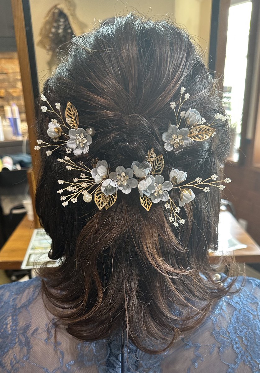 chi_ki_bou's tweet photo. 先輩の結婚式素敵だった😭🙌🏻🌻🫶🏻 https://t.co/qzUaIjlJoG