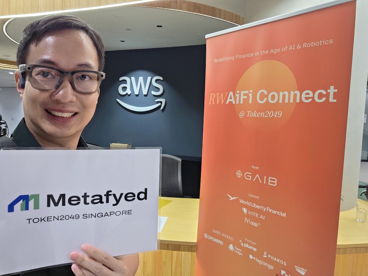 Eric Tan tweet media