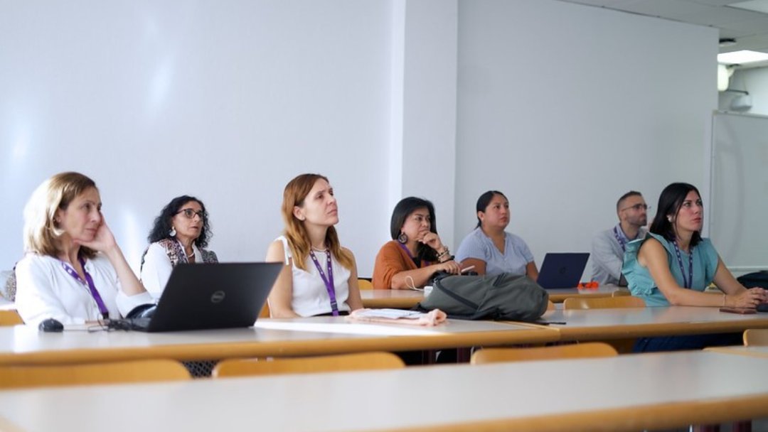 ConteaFundacion's tweet photo. 🚩Sesiones Fundación #Contea en el XXIII Congreso Internacional AECA en Tenerife
https://t.co/npq8hCoHDe
#23CongresoAECA
#EducacionFinanciera https://t.co/SSFSV6gbML