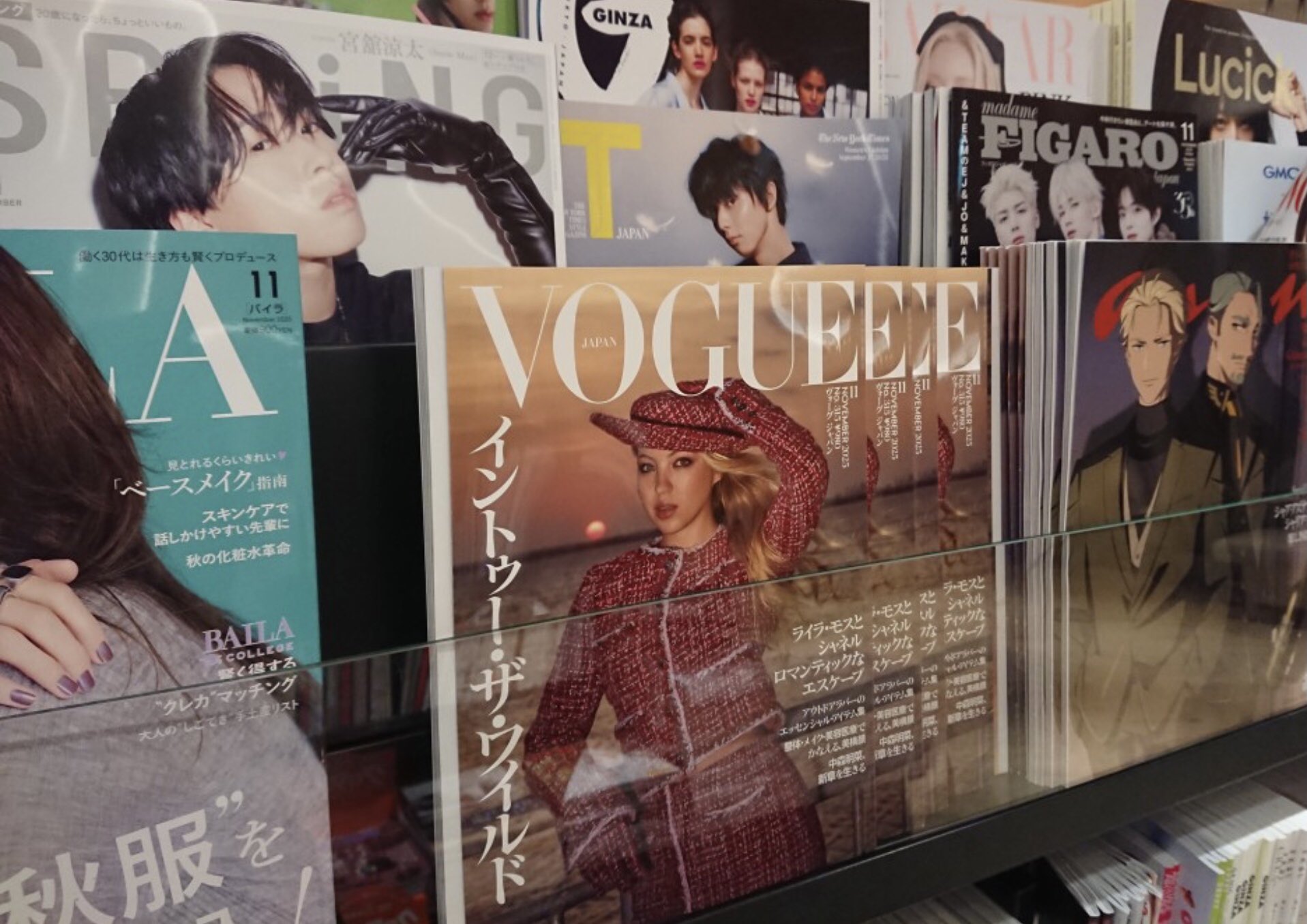 中森明菜 音と光の未来をひらく ポスター Yahoo!オークション - 中森明菜 音と光の未来をひらく ポスター