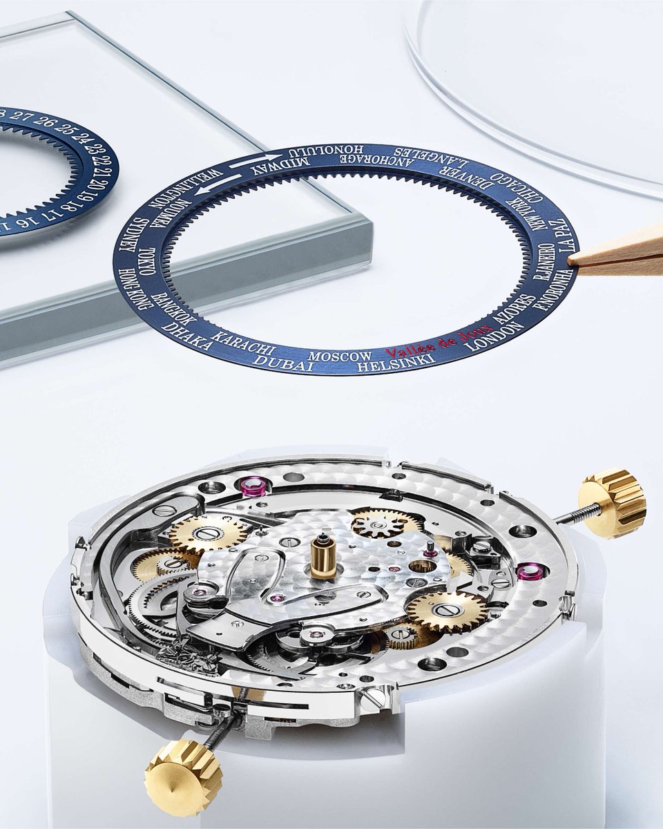 MontresBreguet's tweet photo. The Marine Hora Mundi 5555 unites guilloché gold and sapphire to reveal a nocturnal Earth inspired by NASA’s “Black Marble.”
Limited to 50 pieces in Breguet gold, each watch features a patented luminous dial and personalized 24 time zones.
#Breguet #HoraMundi5555 #CraftingEmotion https://t.co/5C8o3JJcBI
