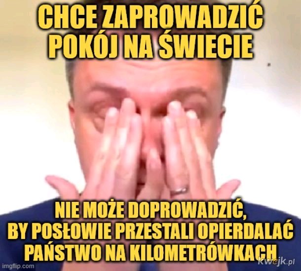 LadyInB43912586's tweet photo. Cały @szymon_holownia 😅👑👠
#pokoj #ONZ #kilometrówki #marszałek #beksa https://t.co/5ldOjR5sBf