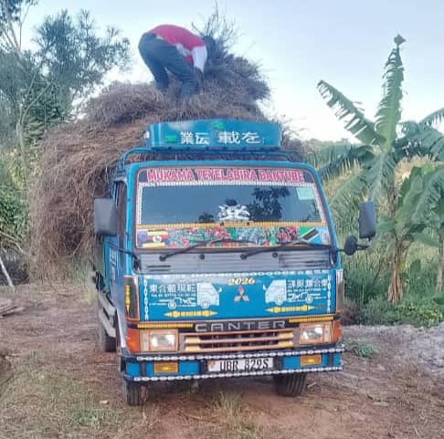 #Kirango 
Oyo yenna alabye ku motoka, Canter "Blue" nnamba UBR 829 S osabiddwa okukuba ku nnamba y'essimu 0751880422, e motoka eno yabiddwa okuva mu bitundu bye Masaka e Bukunda.