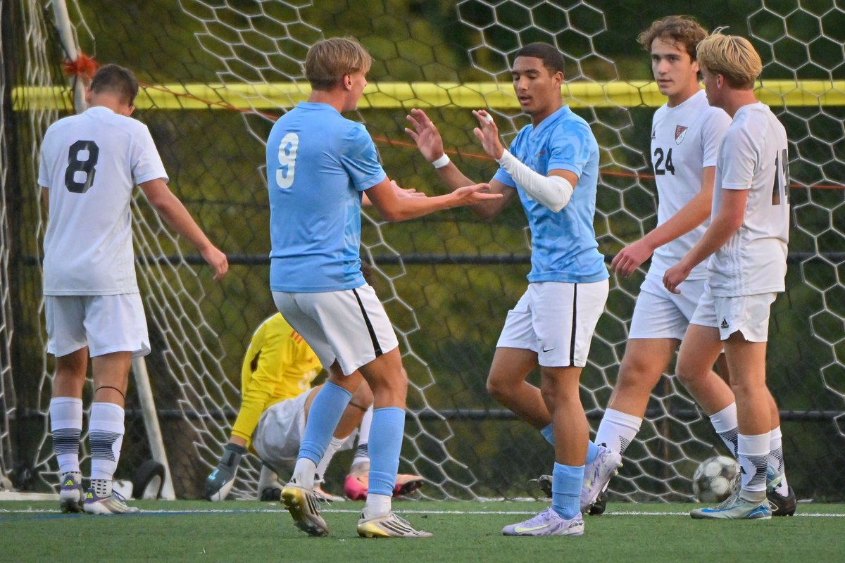 . <a href="/shhs_boys/">SHHS Boys Soccer</a> soccer extends win streak to eight games with 3-0 shutout over Seaman. From <a href="/TopsportsN/">TopSports.news</a> contributor <a href="/ToddFertig1/">Todd Fertig</a>. ...  
loom.ly/Q6A1agE