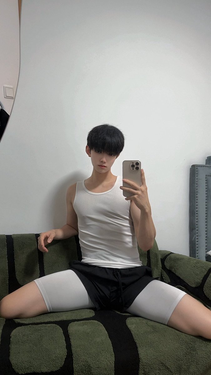 小肌肉奶狗_ tweet media